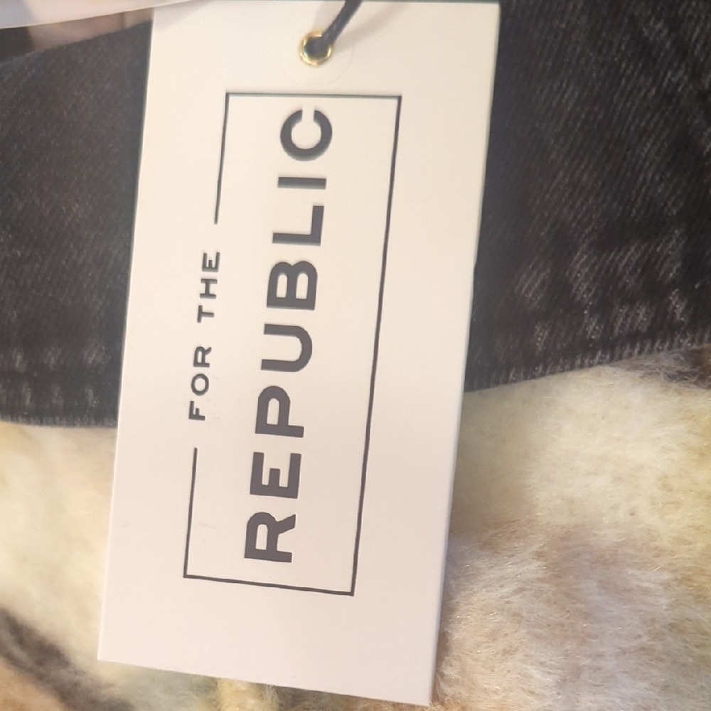 For The Republic Beige and Black Jacket - Picture 5 of 7
